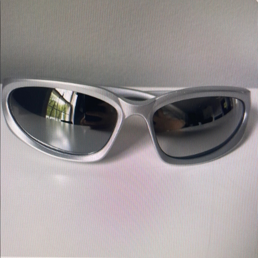 Stylish Silver Sunglasses